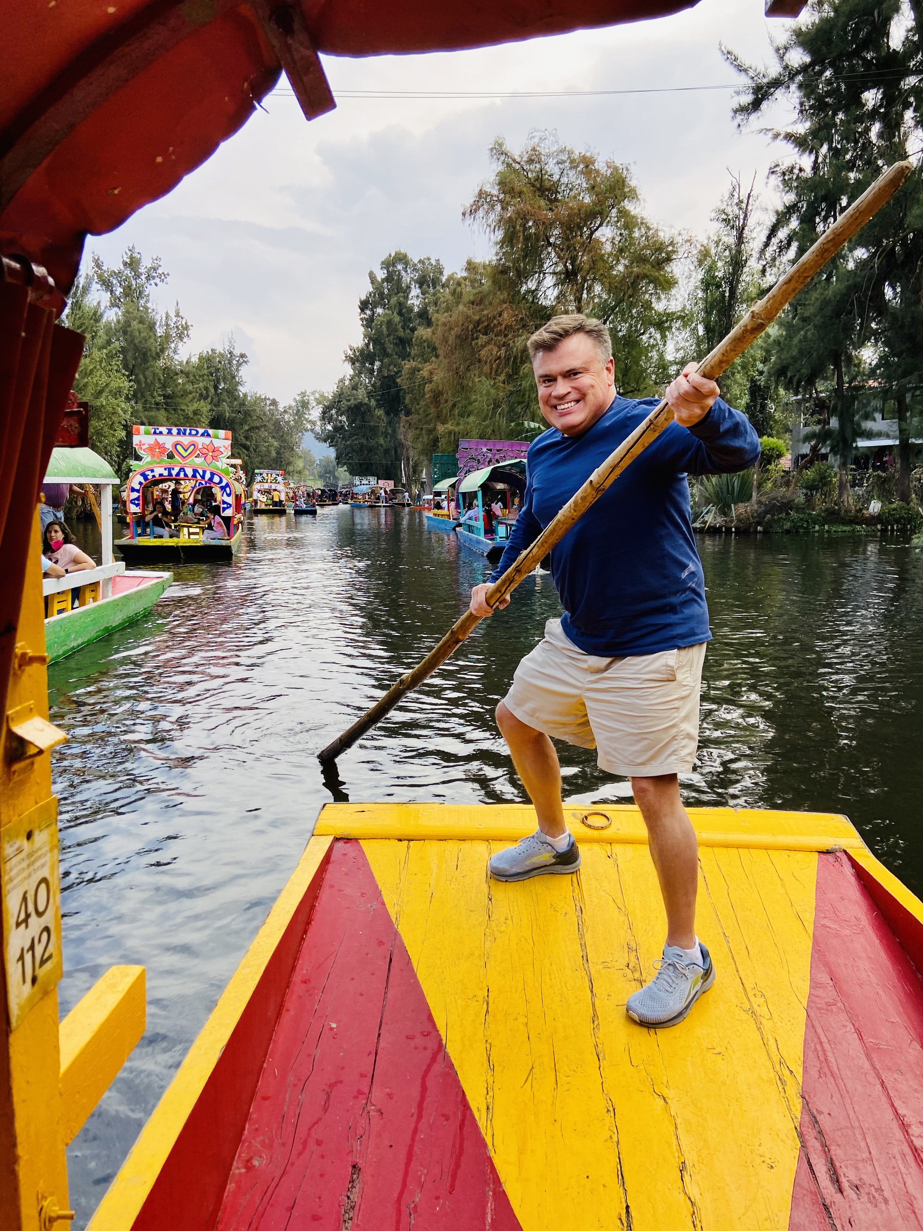 Canals of Xochimilco gondalier